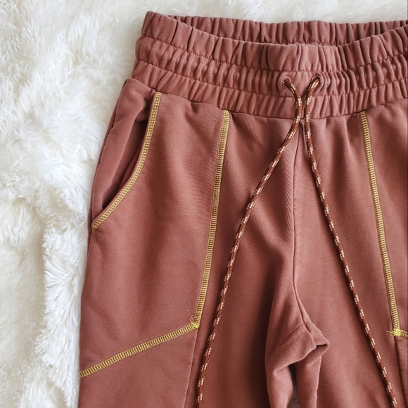 Fabletics Size S Jogger Iris Sweatpants - Picture 3 of 12